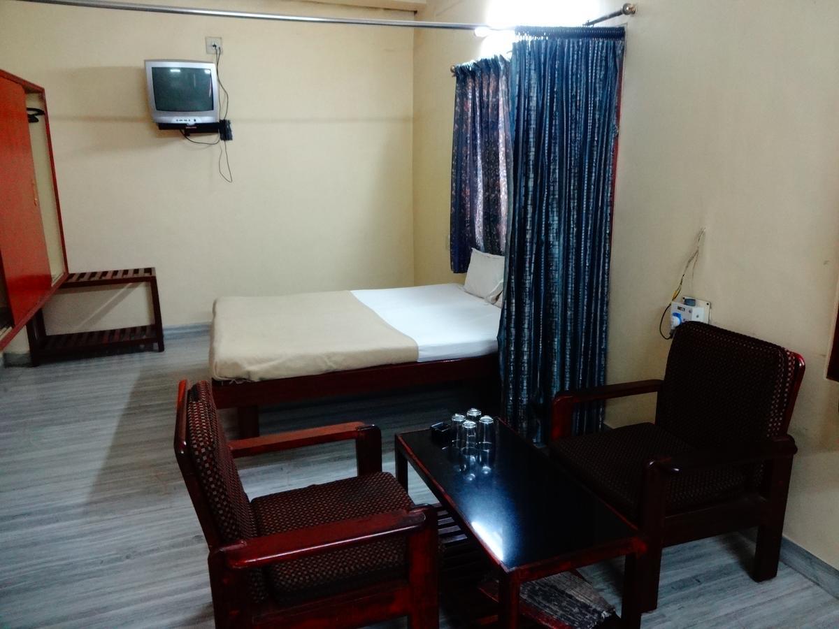 Hotel Sri Sai Residency Tirupati Exteriér fotografie